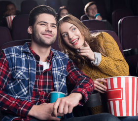 5 лучших  сериалов Netflix на апрель 2021 года