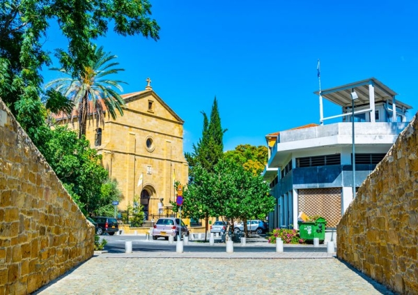  - Радио Romantika