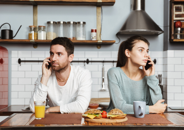  - Радио Romantika