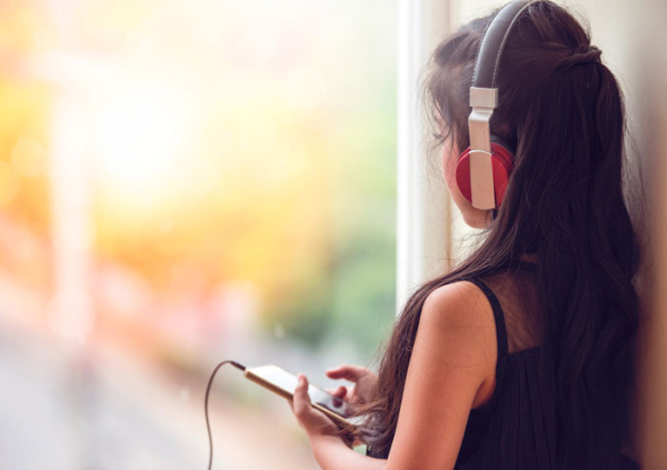  - Радио Romantika